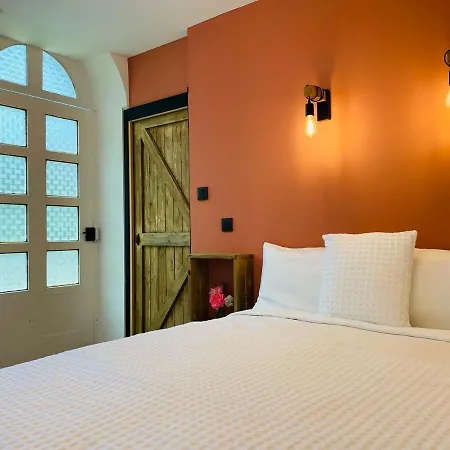With Shared Pool At Chateau De Bruges Apartment *